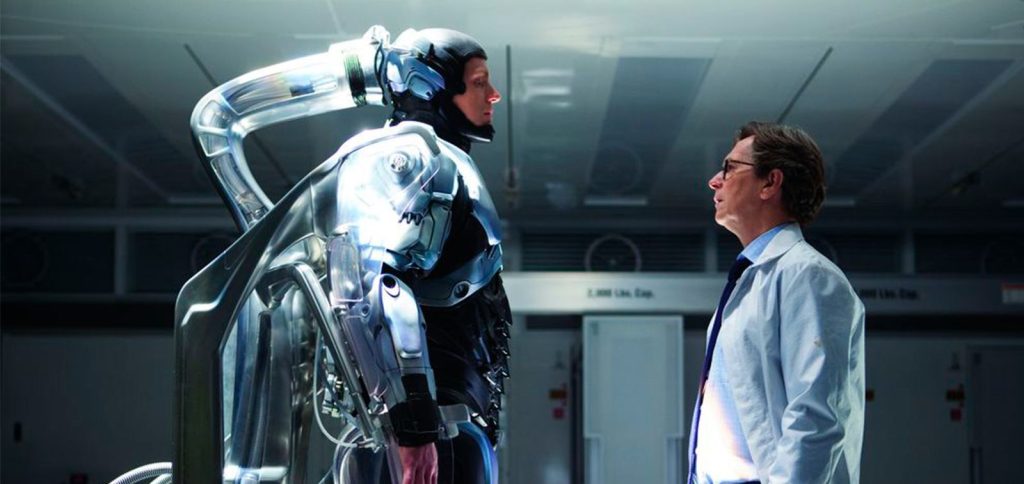 cyborg con ejecutivo itsense human augmentation ia realidad